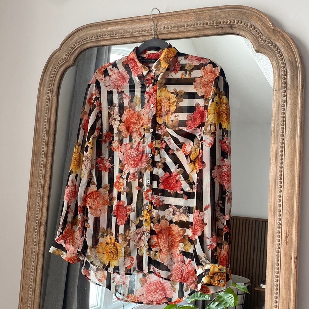 Zara Blouse - Size Small